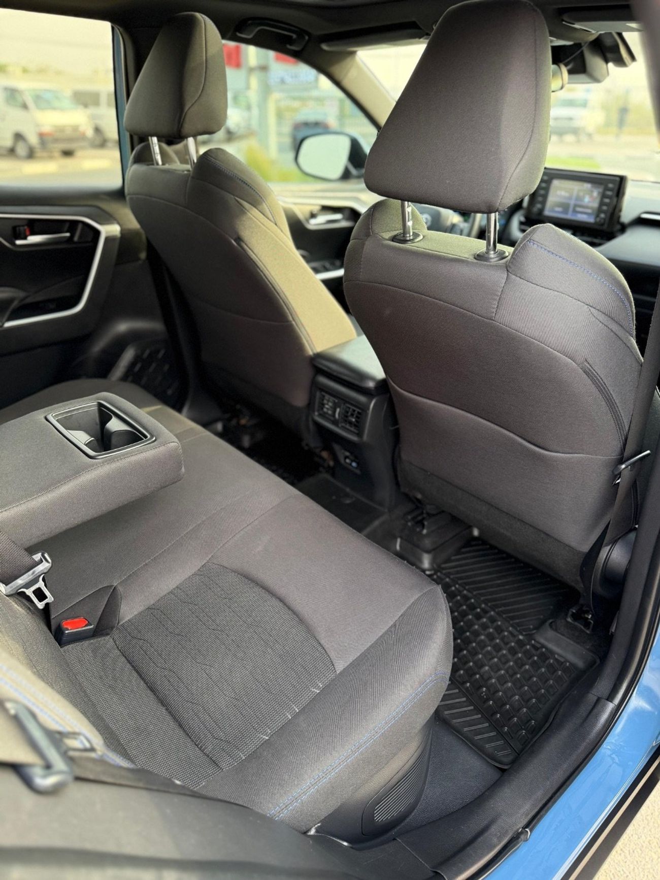 تويوتا راف ٤ Hybrid XSE Premium Black edition