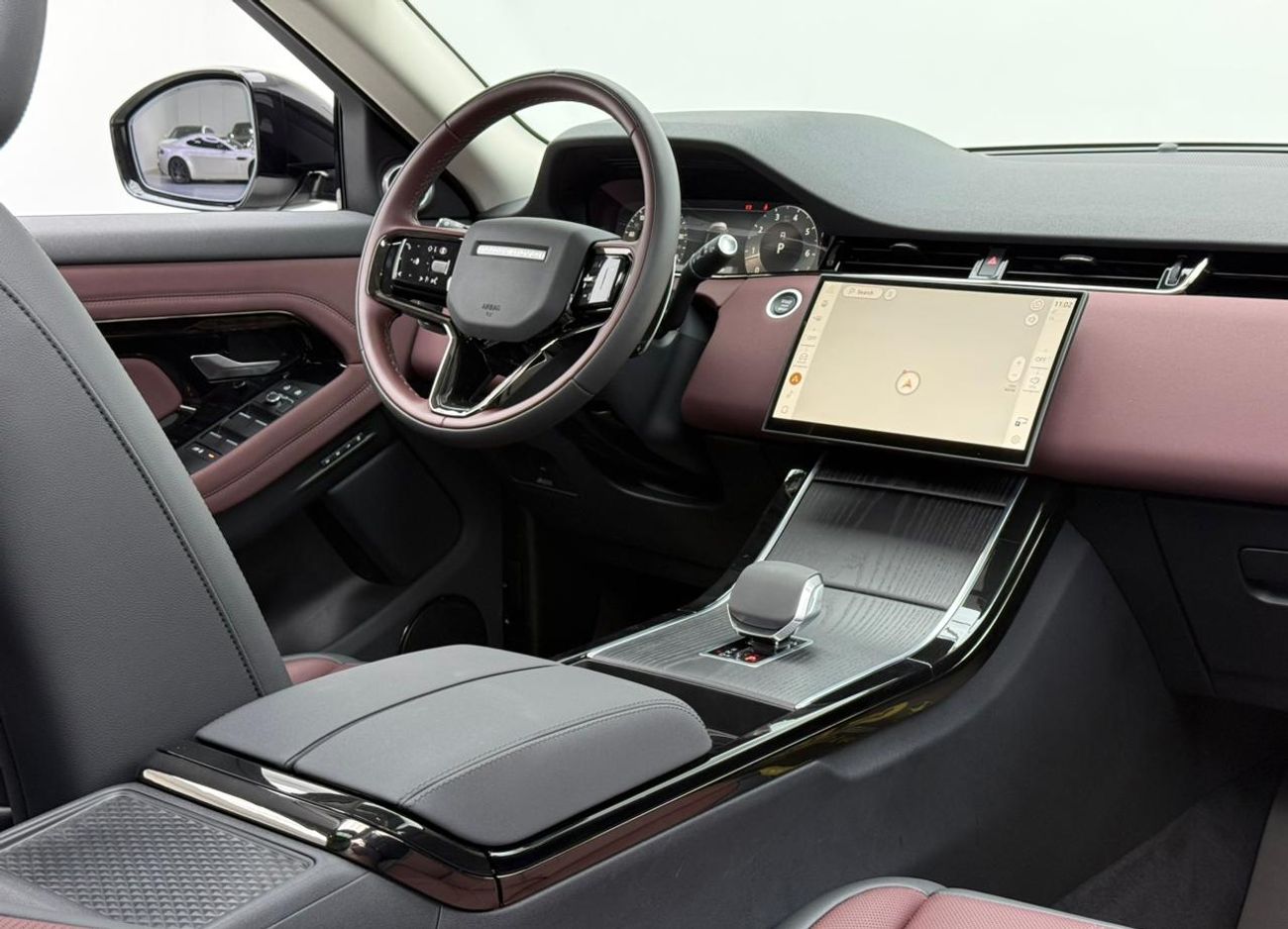 لاند روفر رانج روفر إيفوك P250 SE 2.0L 2025 Range Rover Evoque P250 SE Dynamic L, Warranty, Low Km, Excellent Condition, Chine