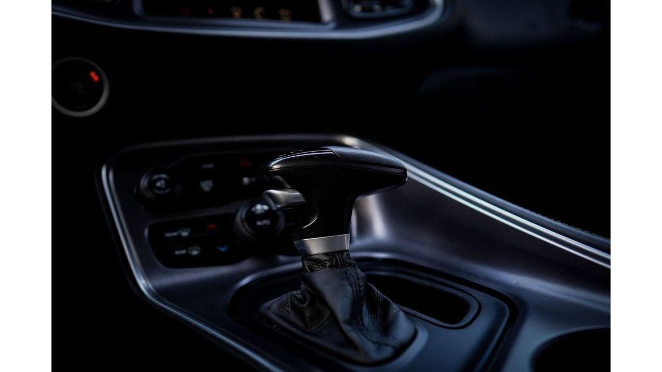 Dodge Challenger SRT 392 Dodge Challenger SRT8 392 Scat Pack Shaker 6.4L 485BHP 2016 GCC under Warranty with Flexible