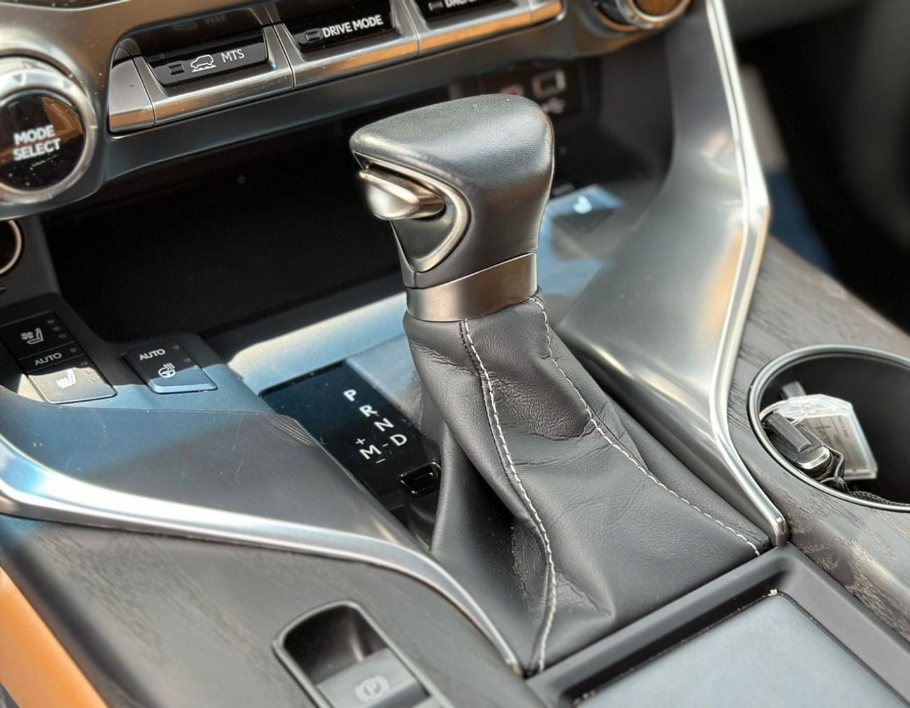 Lexus LX600 SIGNATURE