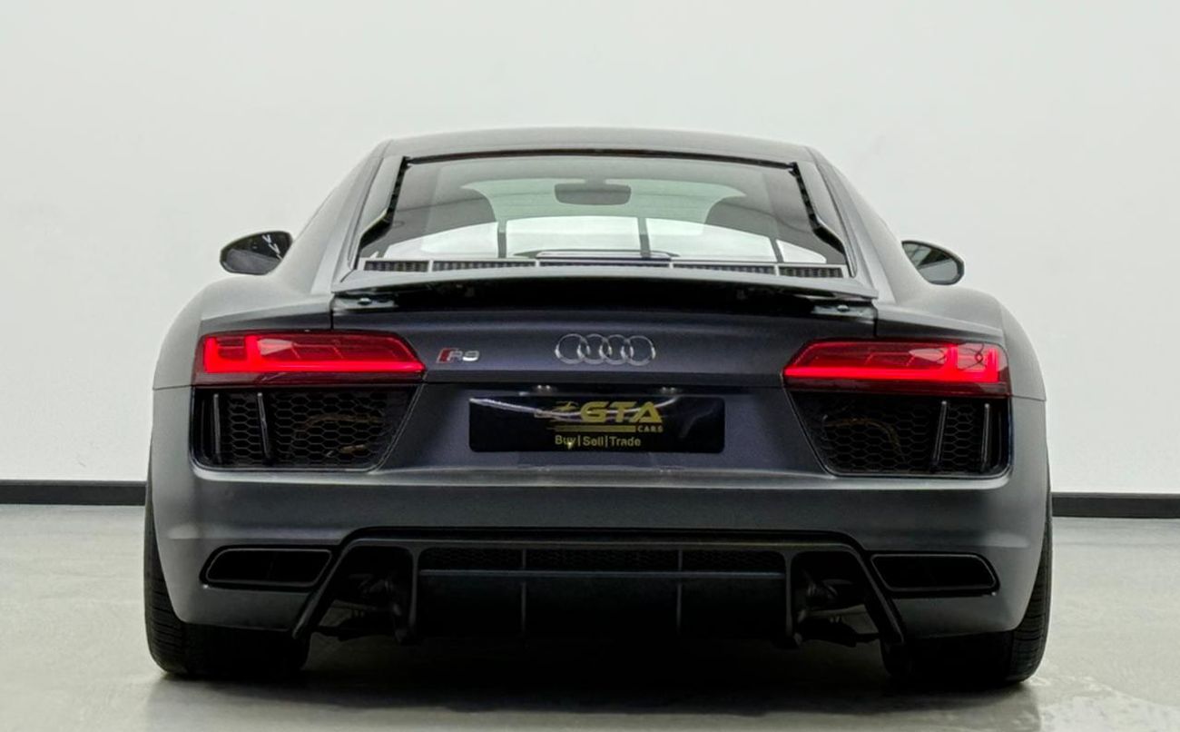 Audi R8 V10 RWD 5.2L (540 HP) 2016 Audi R8 V10 Quattro, Very Low Km, RECARO Seats, Fully Loaded, Excellent C