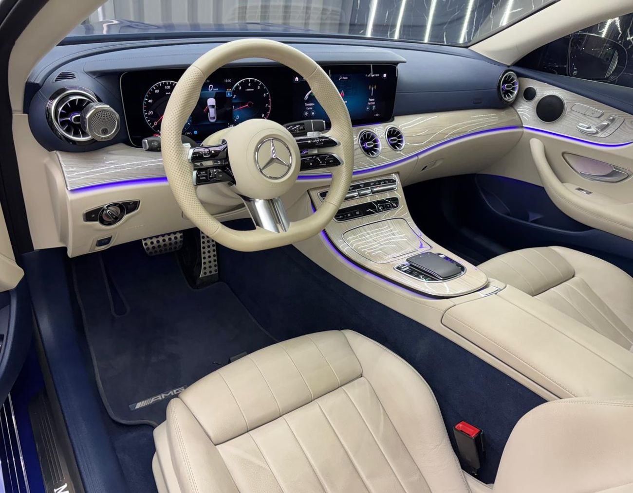 Mercedes Benz E 200 Coupe 2.0 L