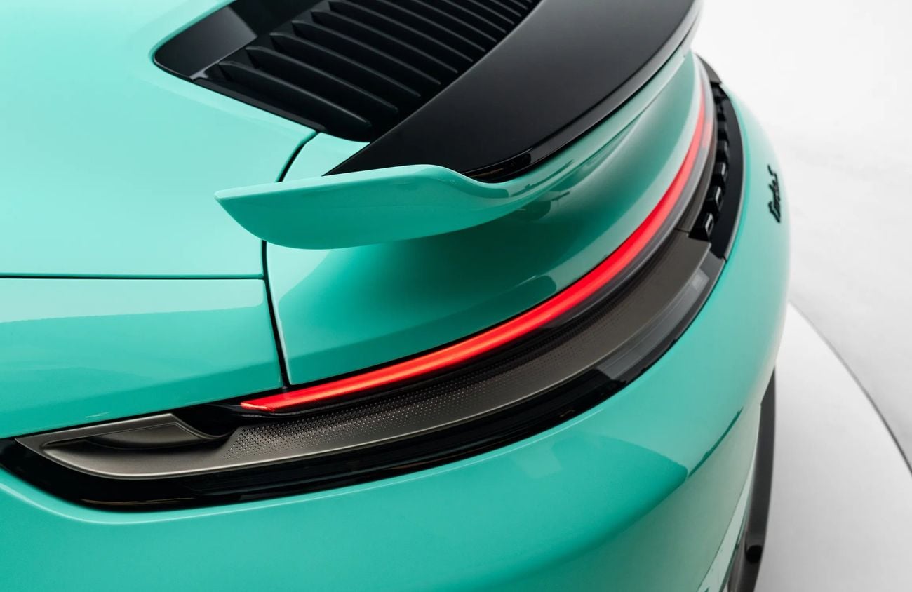 بورش 911 3.7L F6 Turbocharged Engine + T-Hybrid