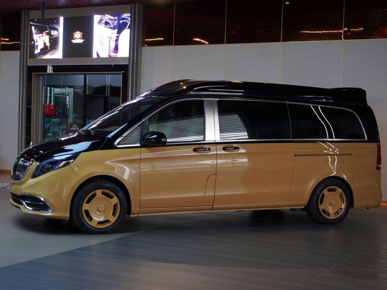 Mercedes-Benz V 250 5,864 PM I 3 Years warranty and Service I Brand New I High Roof