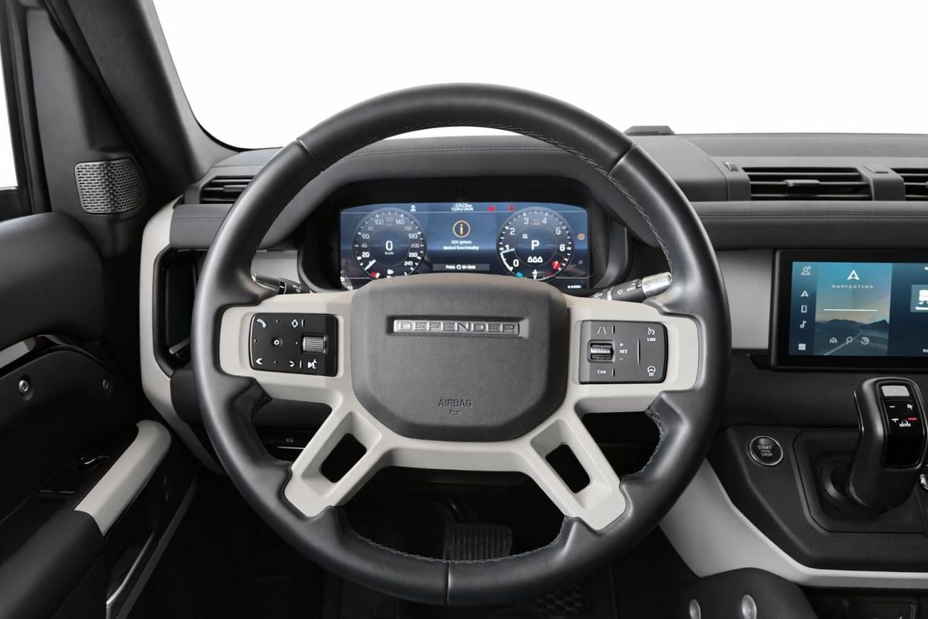 Land Rover Defender AED 3,672 P.M | 0% Down Payment | P300 S | Clean Carfax – Low Mileage