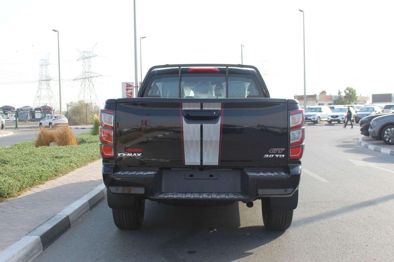 Isuzu DMax 3.0L Crew Cab 4WD LS (A/T) 3.0L DMax GT Crew Cab 4WD LS (A/T)