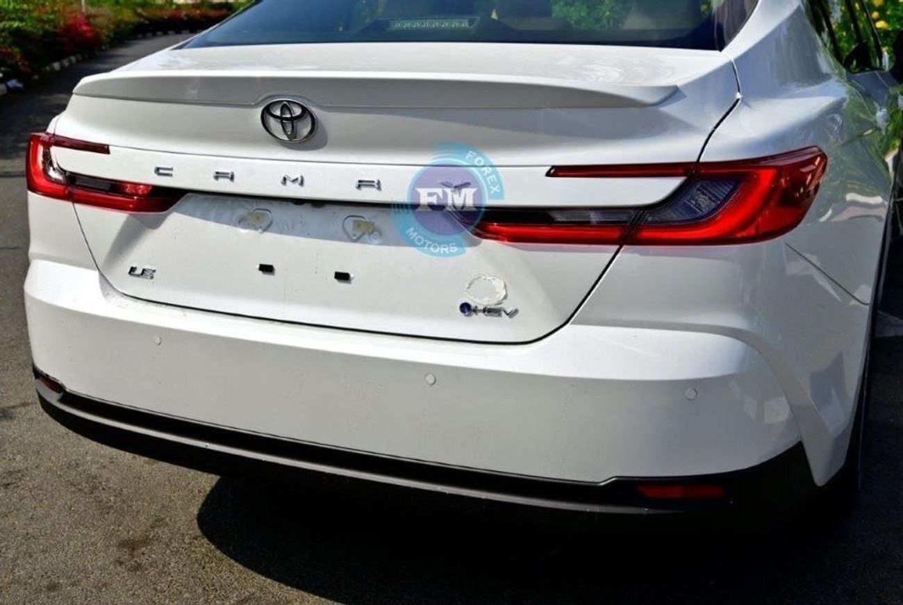 Toyota Camry LE Hybrid 2.5L Automatic