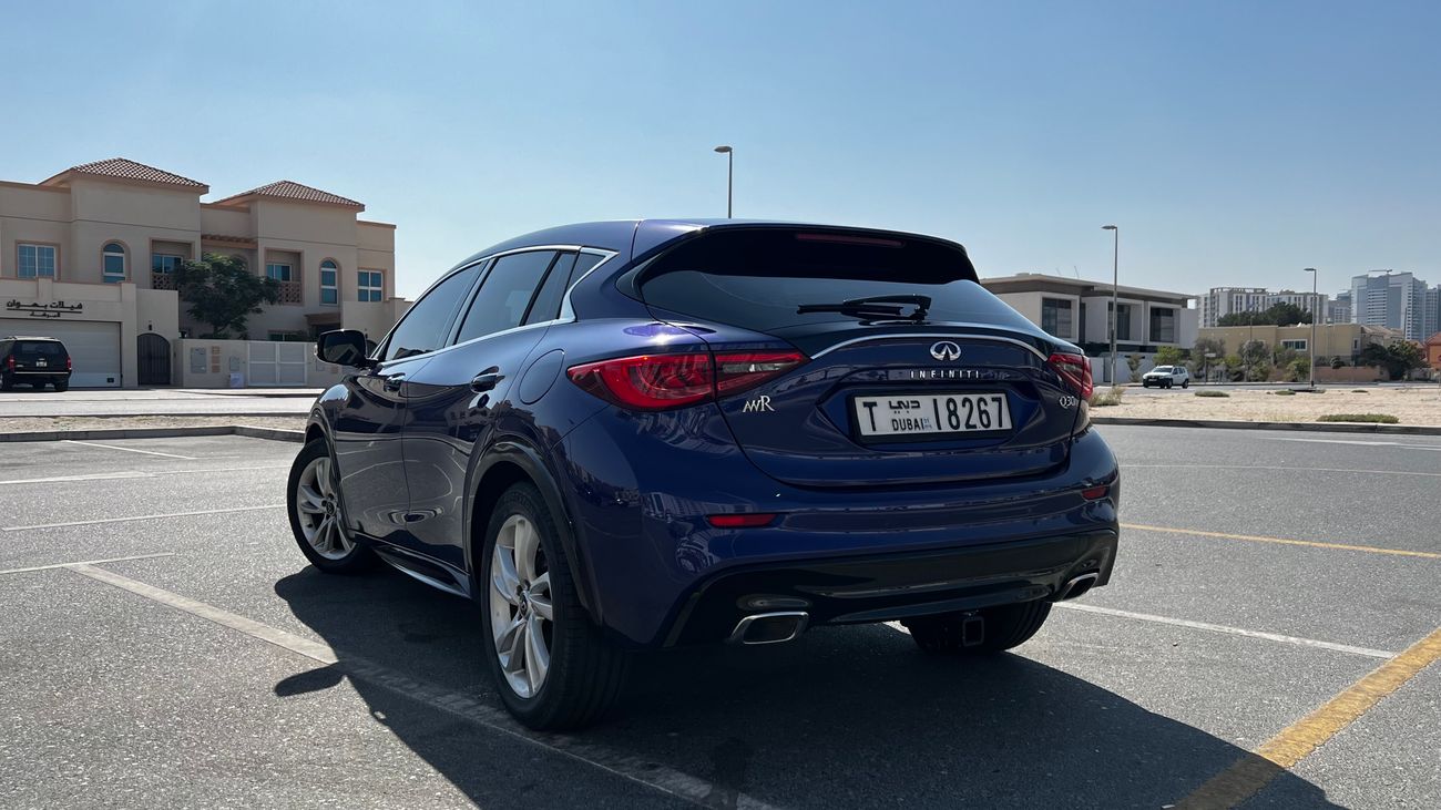 Infiniti Q30 1.6 Turbo, Panoramic Roof