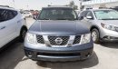 Nissan Pathfinder SE