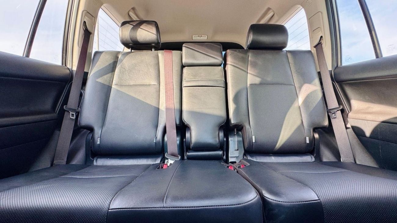 تويوتا برادو PERFECT CONDITION | 2.8L DIESEL ENGINE | PARKING SENSORS | 2020