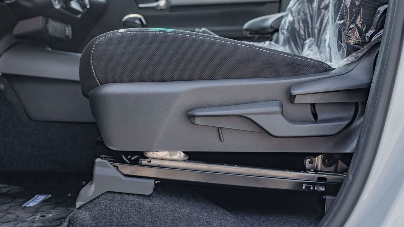 Toyota Hilux 2025 Toyota Hilux Adventure SR5 4.0L AT Petrol (White-Black)