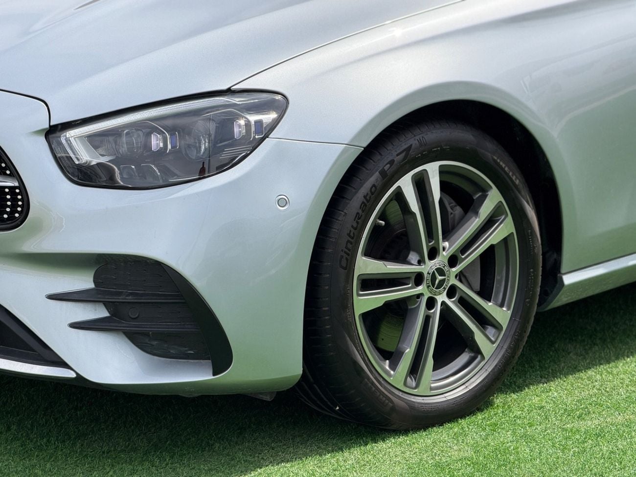 مرسيدس بنز E 350 4MATIC (NON GCC)
