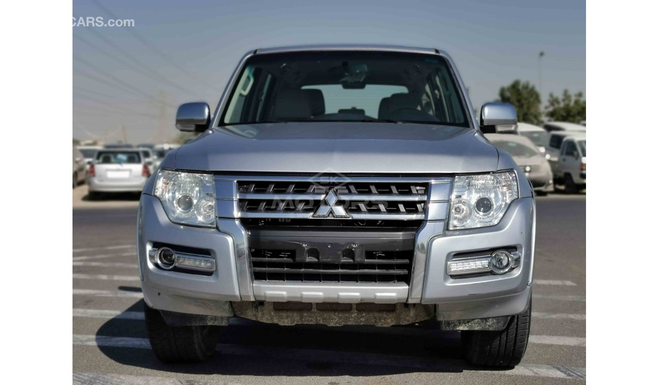 ميتسوبيشي باجيرو 3.5L PETROL, 17" ALLOY RIMS, 4WD, AIRBAGS, XENON HEADLIGHTS (LOT # 5997)