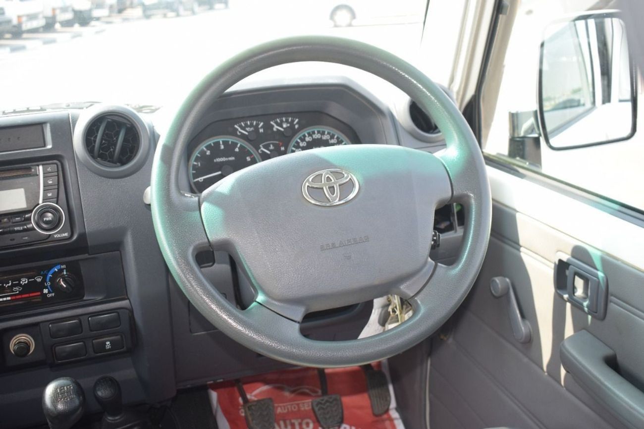 Toyota Land Cruiser Pick Up Toypta Landcruiser Pickup DC 2019 RHD Diesel V8