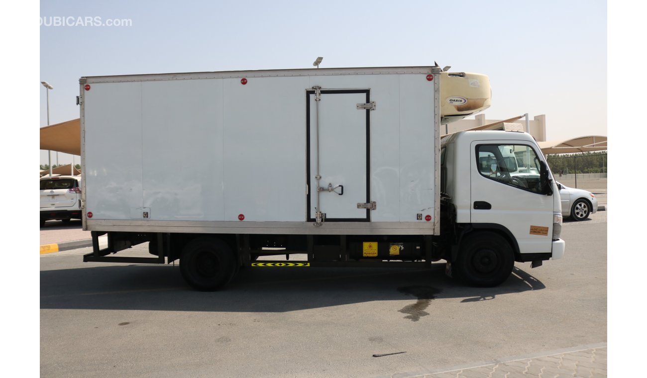 Mitsubishi Fuso Canter REFRIGERATED TRUCK WITH INSULATED BOX 2014 WITH GCC SPECS