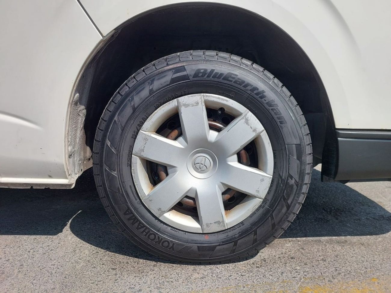 تويوتا هاياس (RAMADAN OFFER) TOYOTA HIACE VAN RHD 2014 MODEL 3.0 L DIESEL AUTOMATIC(PM14171)