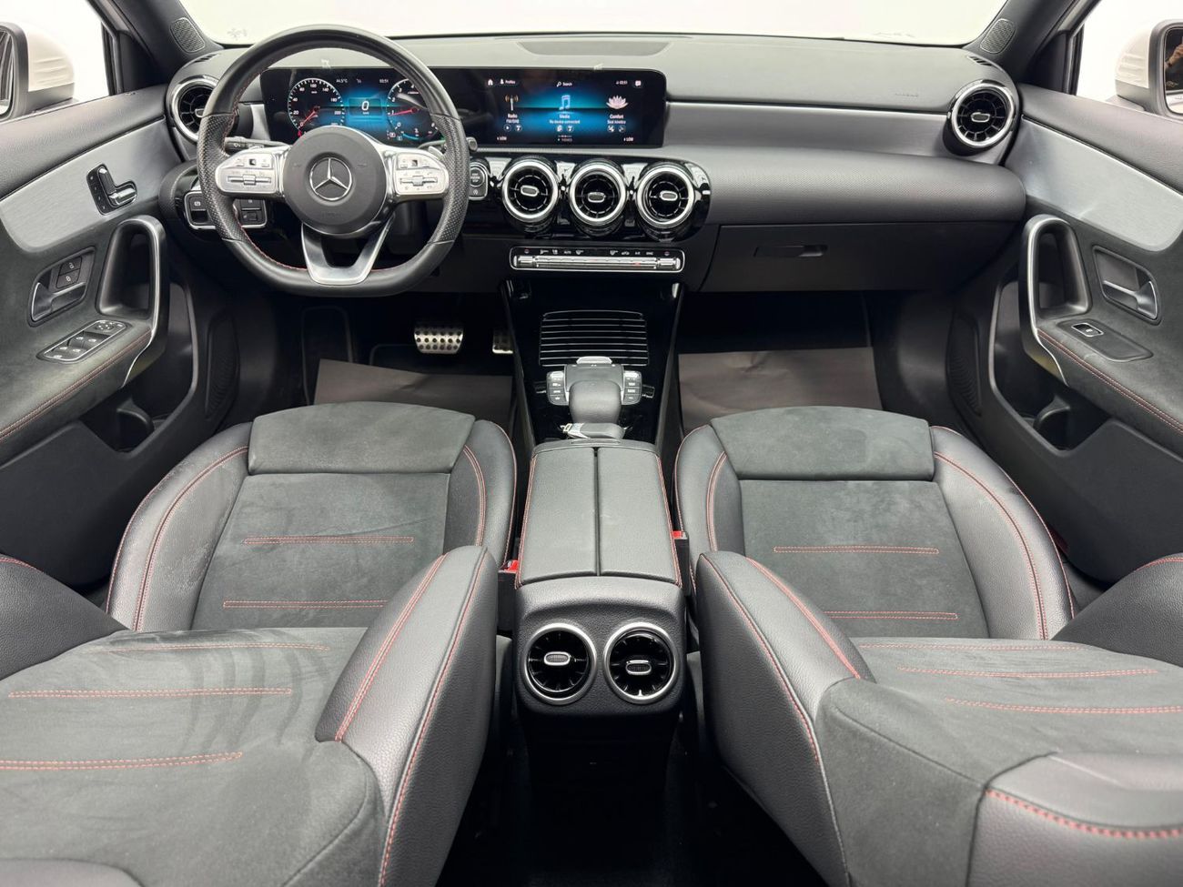 Mercedes-Benz A 200 AMG 2021 Mercedes-Benz A 200 AMG, 1 Year Warranty, Full Service History, GCC