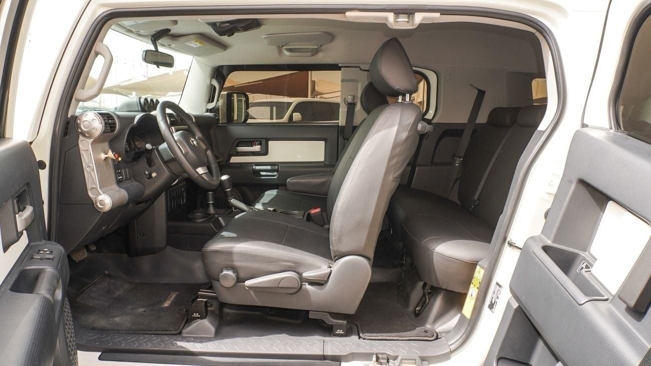 تويوتا إف جي كروزر