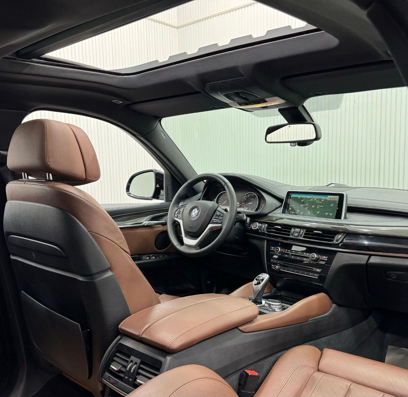 BMW X6 35i Exclusive 3.0L 2016 BMW X6 xDrive35i, Service History, Low Kms, Excellent Condition, GCC