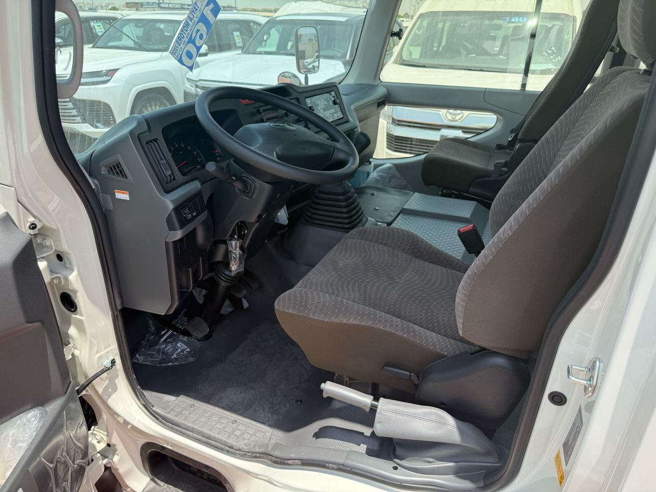 تويوتا كوستر TOYOTA COASTER 2.7L 2025