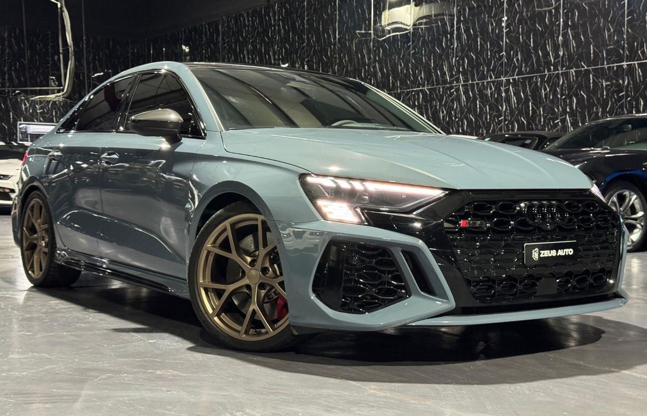 Audi RS3 TFSI quattro 2.5L Sedan 2024 Audi RS3, 2027 Audi Warranty + Service Pack, Carbon Fiber Package, Low 