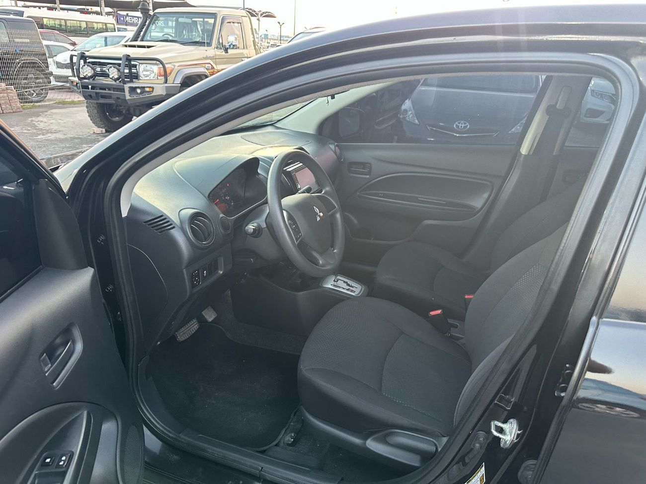 Mitsubishi Mirage GLX Premium 1.2L (78 HP)