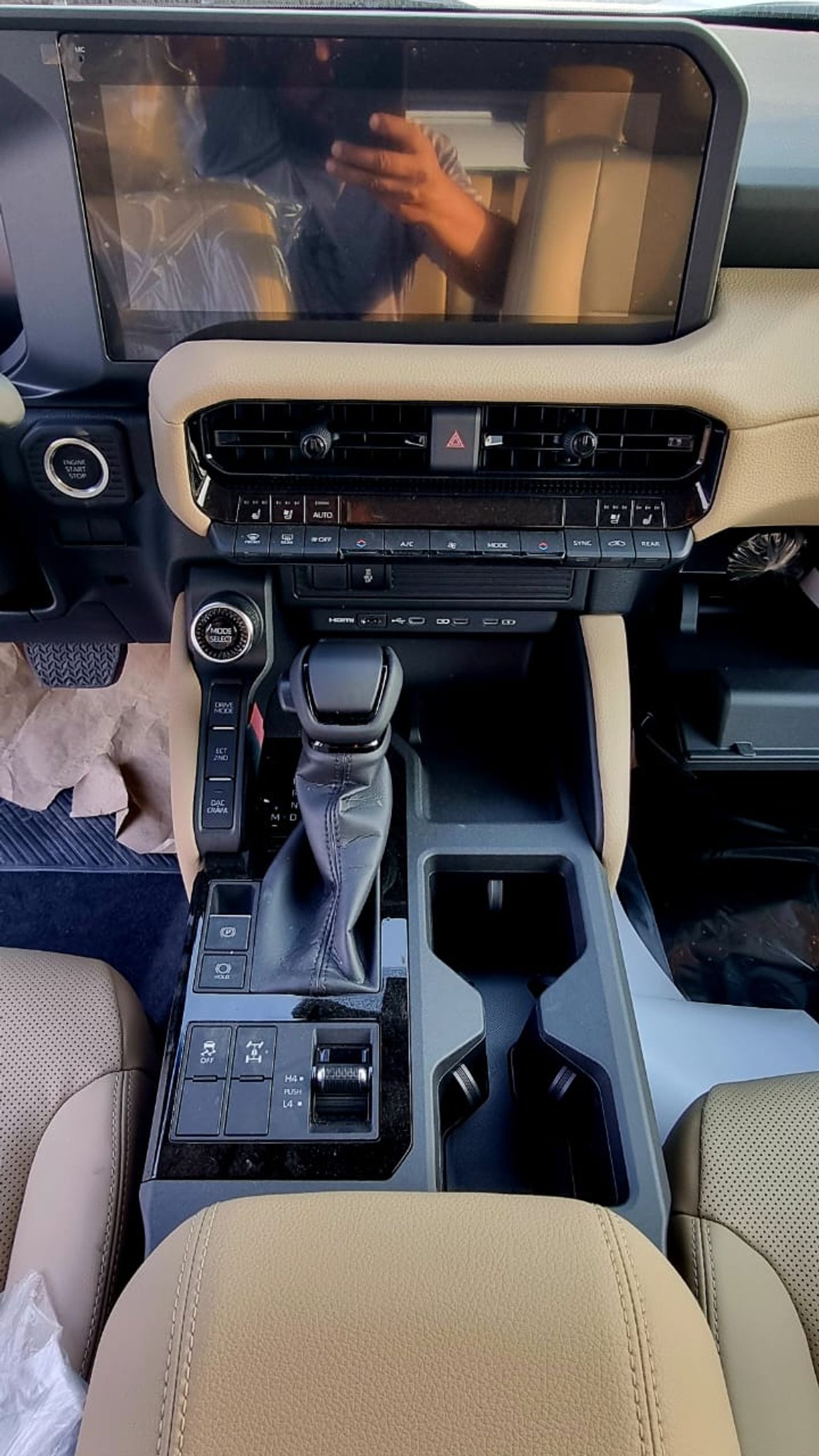 تويوتا برادو TOYOTA PRADO 250 ALL ROUNDER G 2.4L PETROL MY 2025