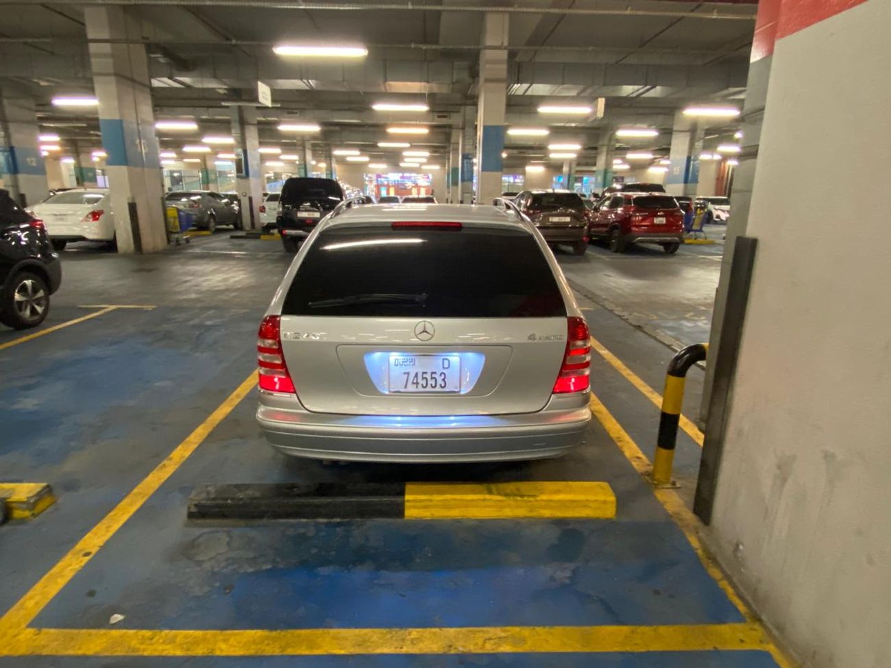 مرسيدس بنز 240 c240