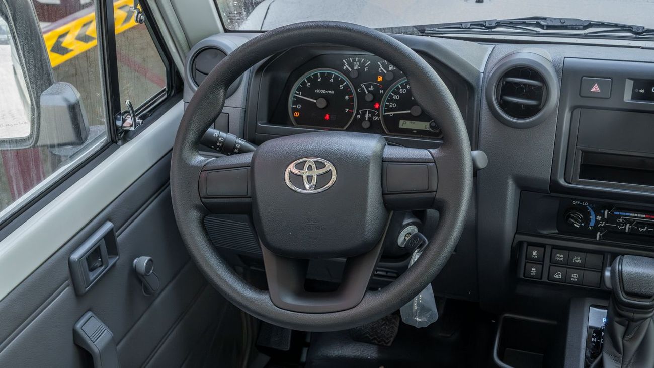 Toyota Land Cruiser 70 LC 78 HARDTOP 4.0L MT TOYOTA LANDCRUISER78 HARDTOP 4.0 AT -2026YM