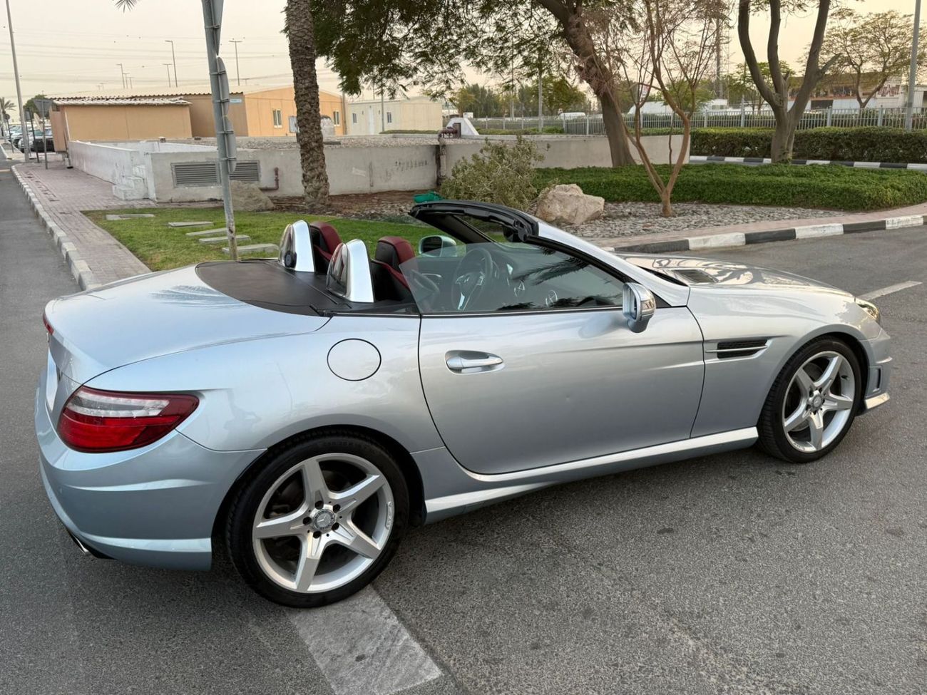 Mercedes-Benz SLK 200 MERCEDES SLK 200 AMG 2014 GCC ORIGINAL PIANT SERVICE HISTORY