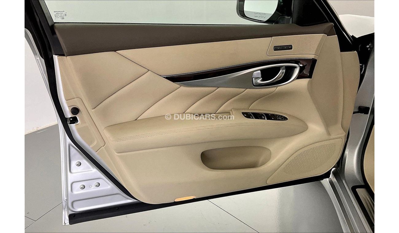 Infiniti Q70 Excellence / Luxe