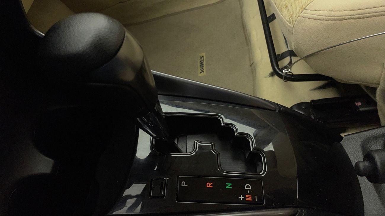 تويوتا يارس SE 1.5 | بدون دفعة مقدمة | اختبار القيادة في المنزل