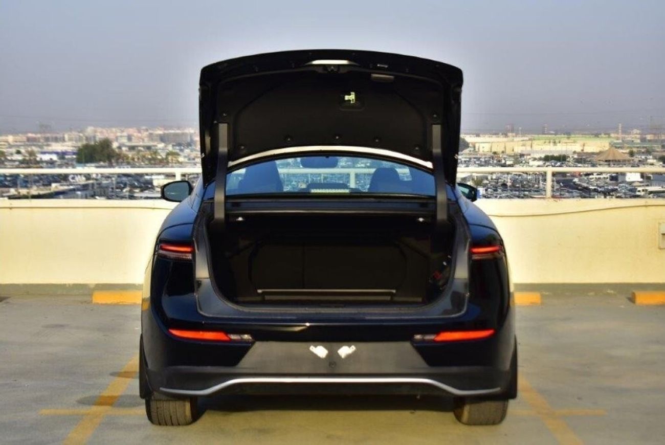 Toyota Crown XLE Hybrid 2.5L Automatic