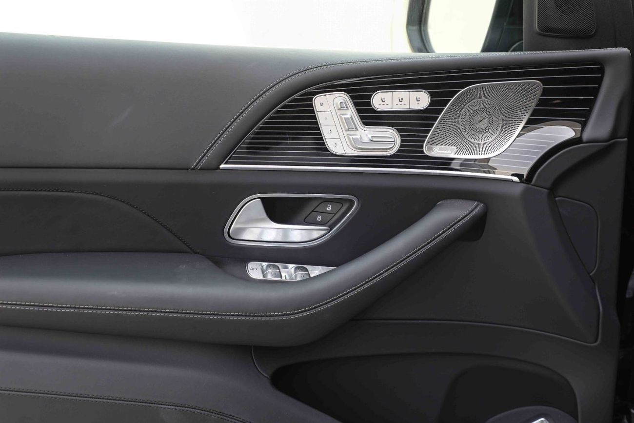 Mercedes-Benz GLS 600 2023 MBZ Maybach GLS 600 4.0 - Obsidian Black ME inside Black | Export Only