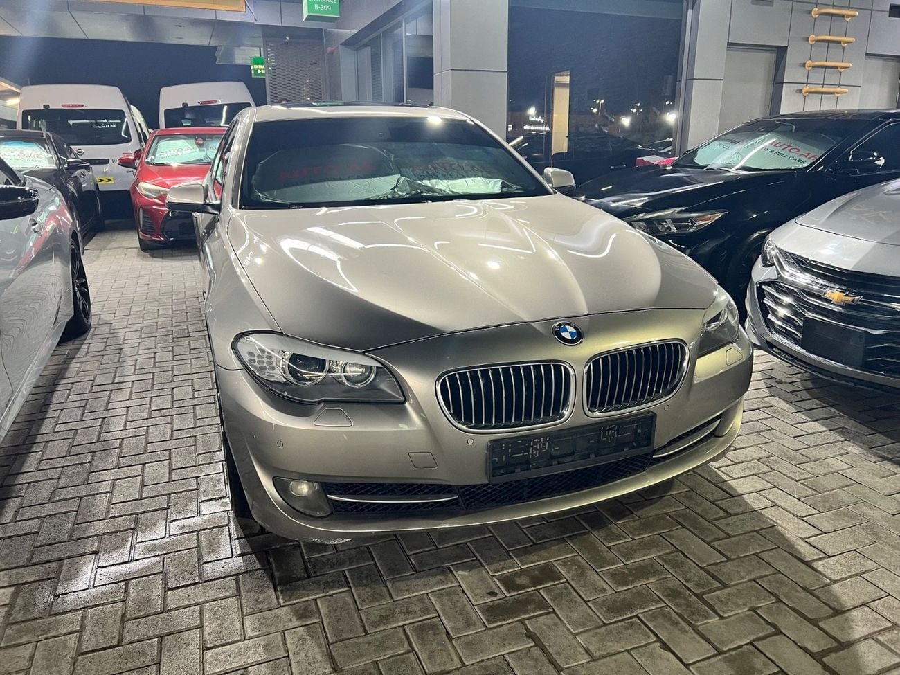 بي أم دبليو 535i Luxury 3.0L