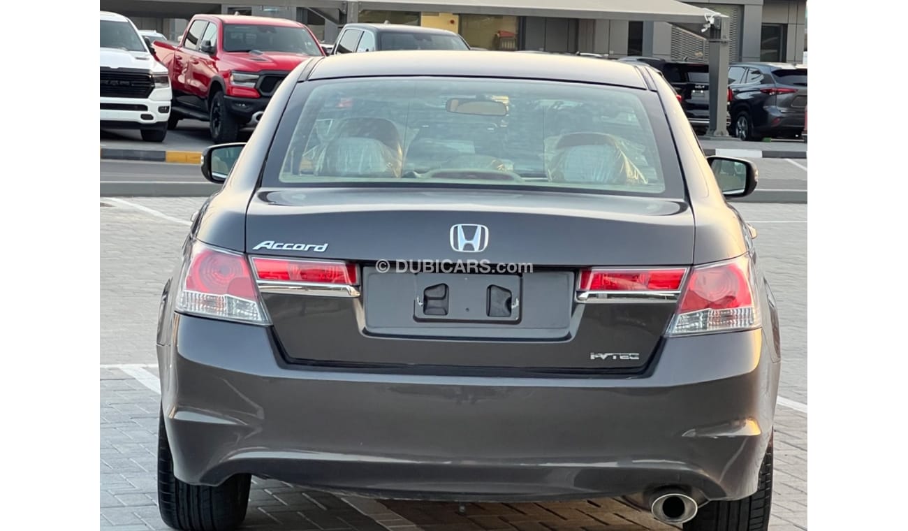 هوندا أكورد Honda Accord, 2011 GCC model, No. 2, cruise control, 172,000 km wheels, the car is in very excellent