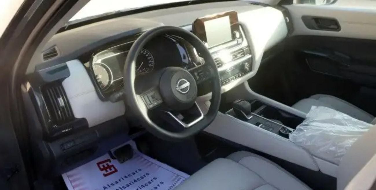 Nissan Pathfinder SL 3.5L (7 Seater)