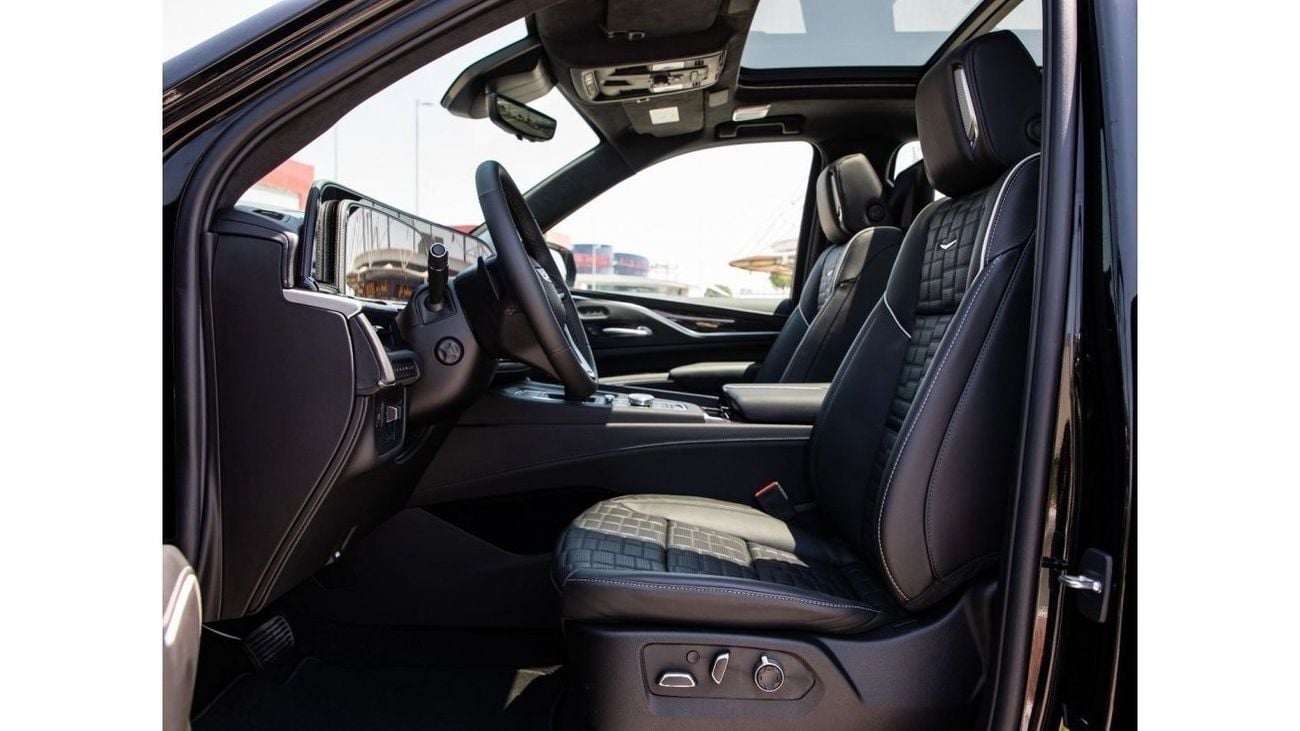 Cadillac Escalade Platinum ESV 4WD/ 5 YEARS Warranty & Services. For Local Registration +5%