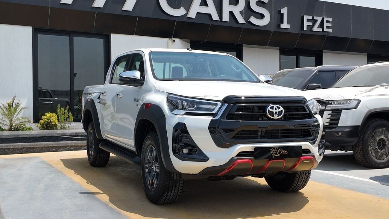 تويوتا هيلوكس  TOYOTA HILUX SR5 4.0 V6 4WD A/T 2026
