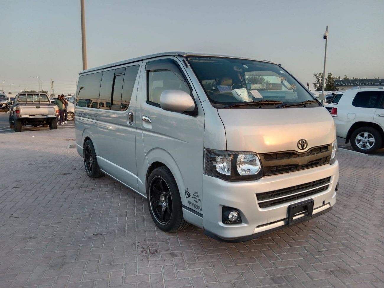 Toyota Hiace TOYOTA HIACE RIGHT HAND DRIVE(PM1182)