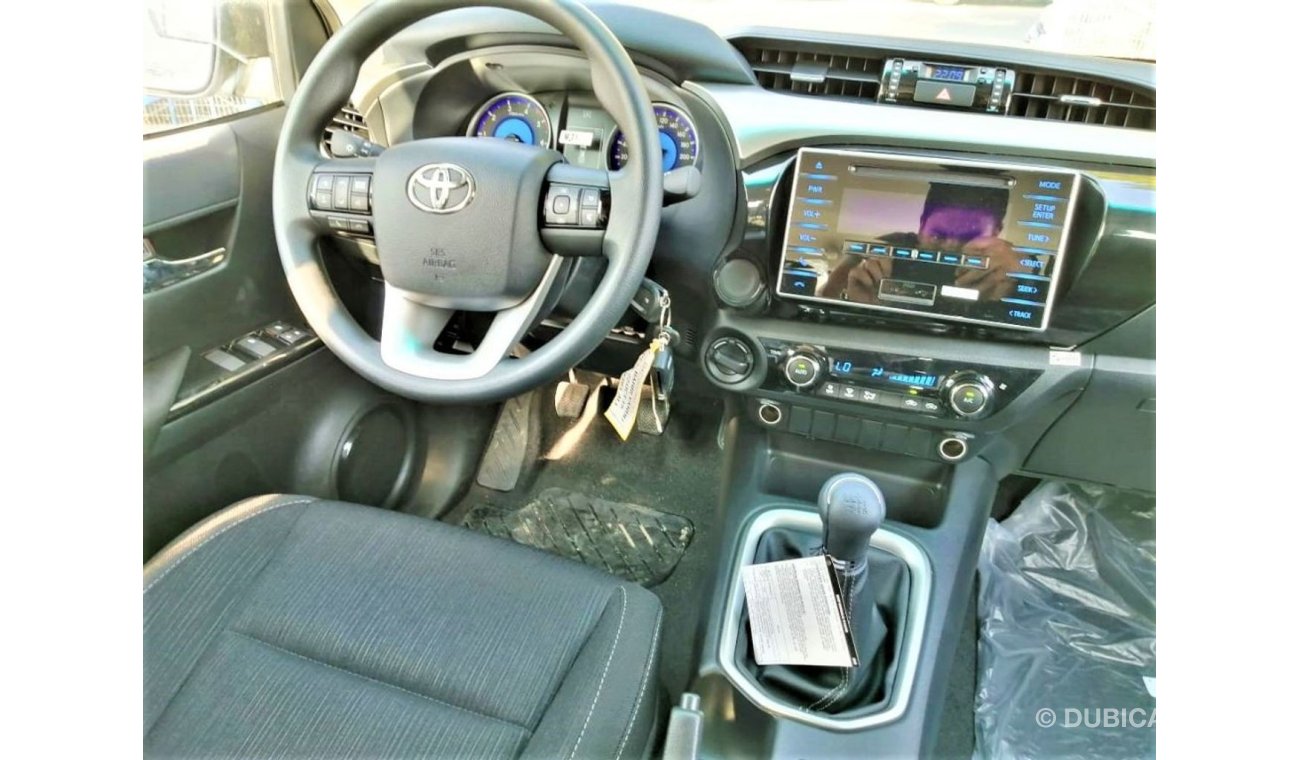 Toyota Hilux 4x4 diesel   manual gear