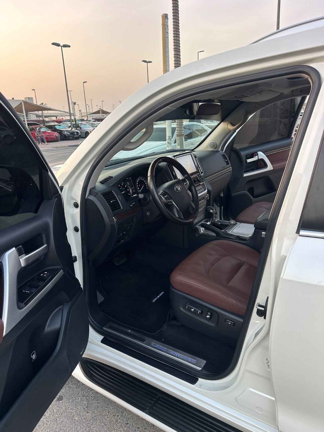 Toyota Land Cruiser VXR