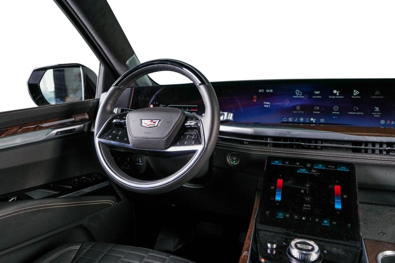 Cadillac Escalade  ESV- GCC- new shape-low mileage- Agency warranty and service