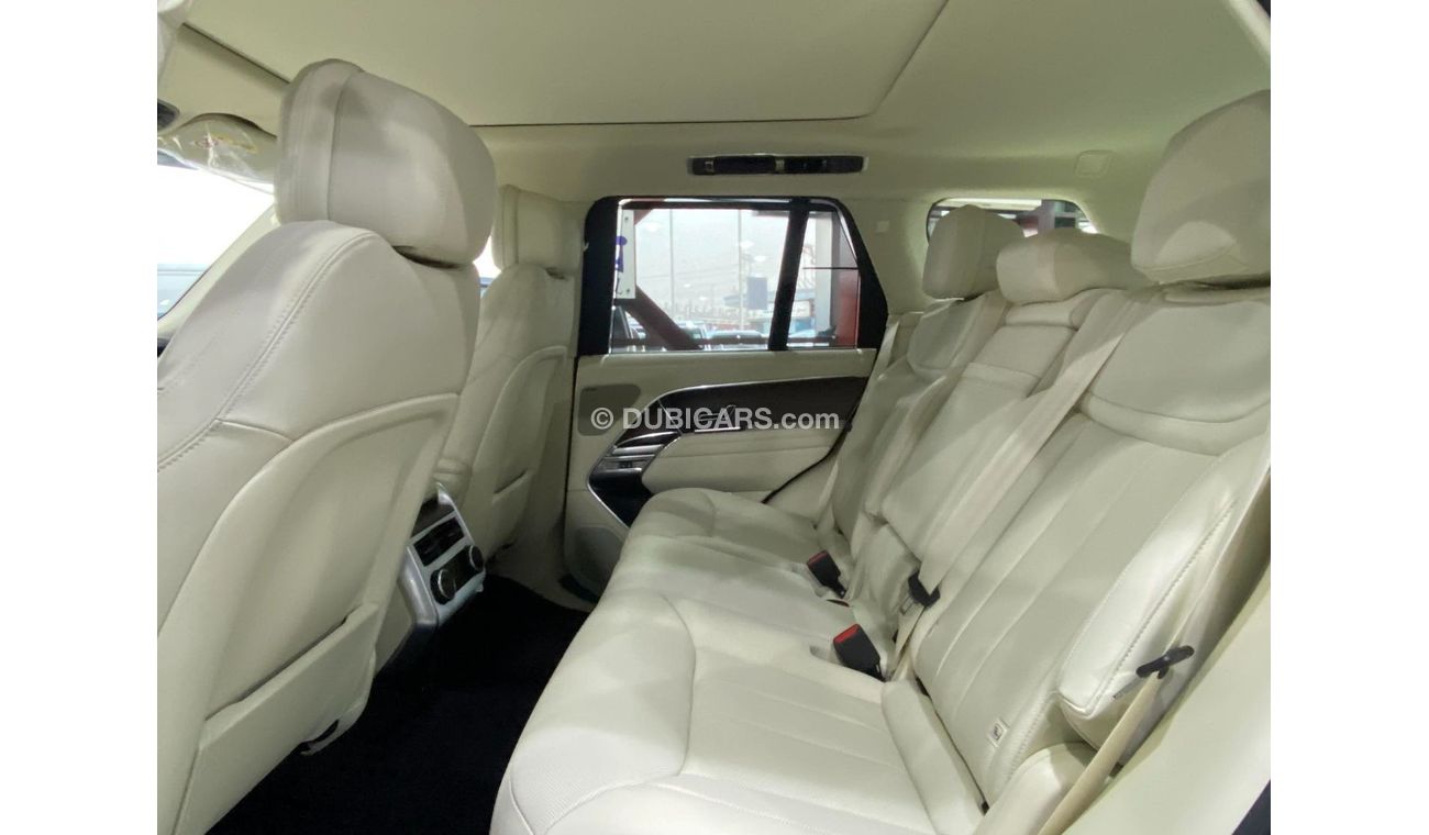 Land Rover Range Rover BRAND NEW GCC SPEC UNDER WARRANTY AND SERVICE CONTRACT