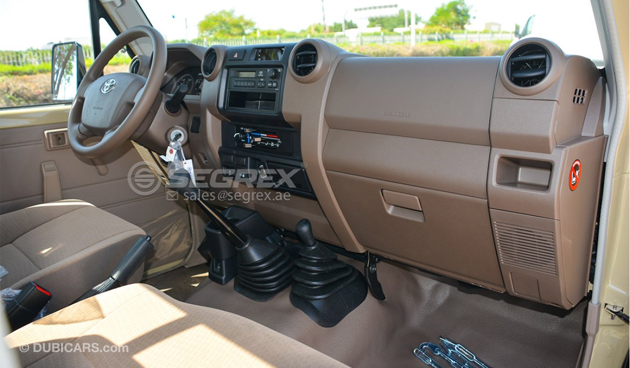 Toyota Land Cruiser Pick Up Toyota Land Cruiser Pick Up LC79 Cabina Sencilla, 4.0L Gasolina