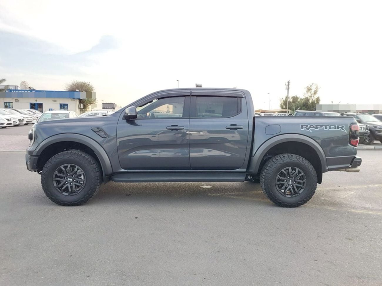 Ford Ranger RAPTOR Double Cabin Pickup 3.0L V6 Twin Turbo Petrol engine 4WD 360° Camera Automatic Gear 5 Seats 4
