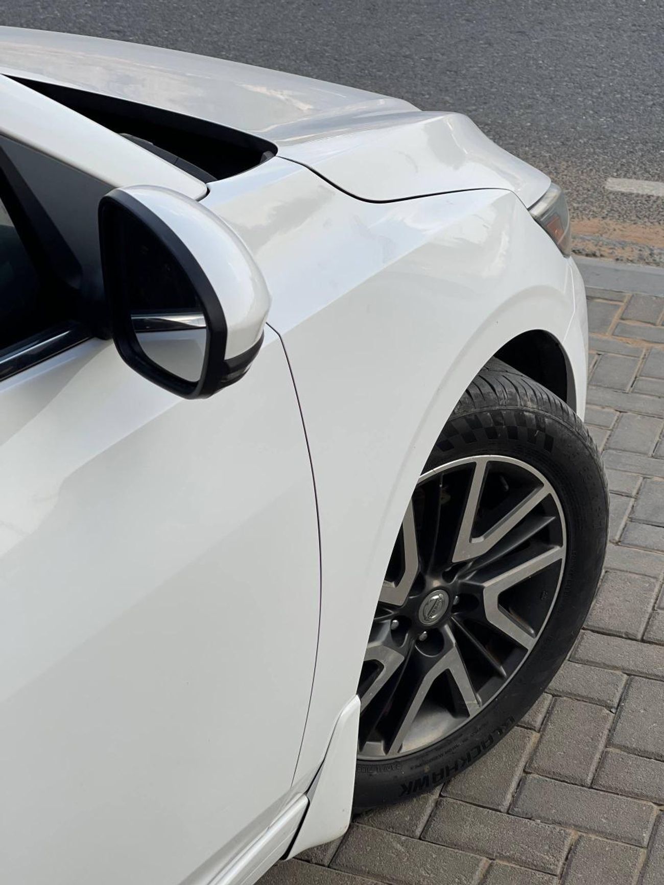 Nissan Sentra 2.0L V4 / FULL OPTION / LOW MILEAGE / RADAR / ROAD ASSIST / BLIND SPOT / RIMS