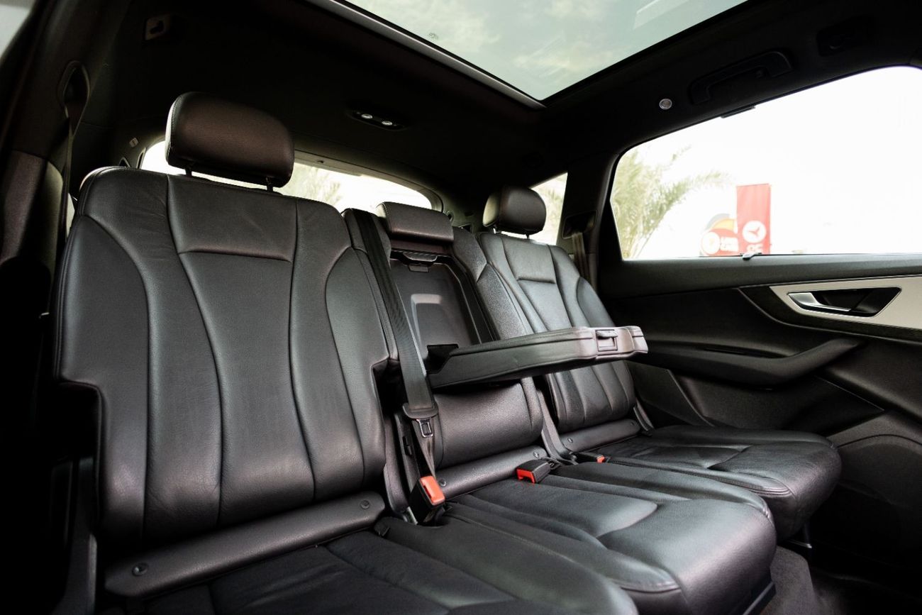 أودي Q7 45 TFSI quattro