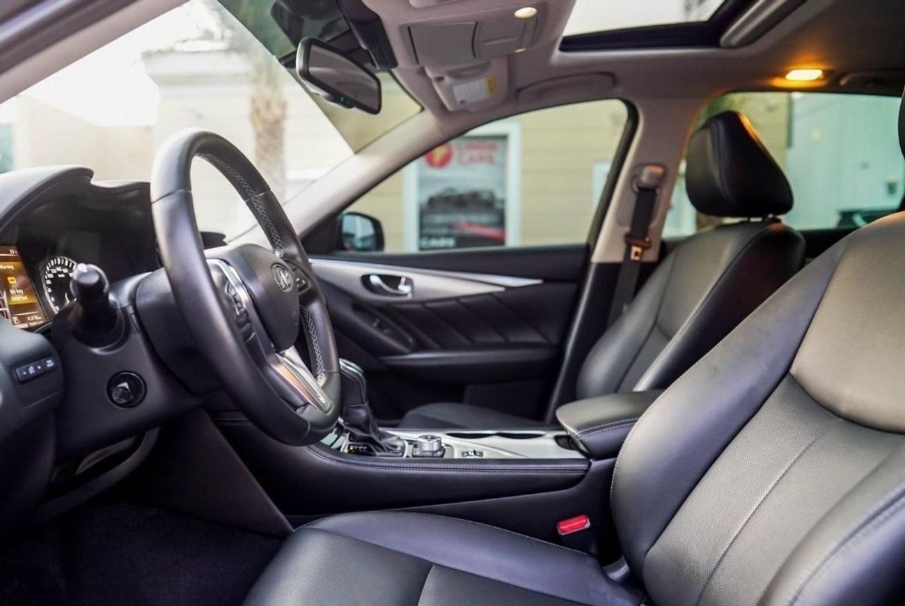 Infiniti Q50 Luxe V37