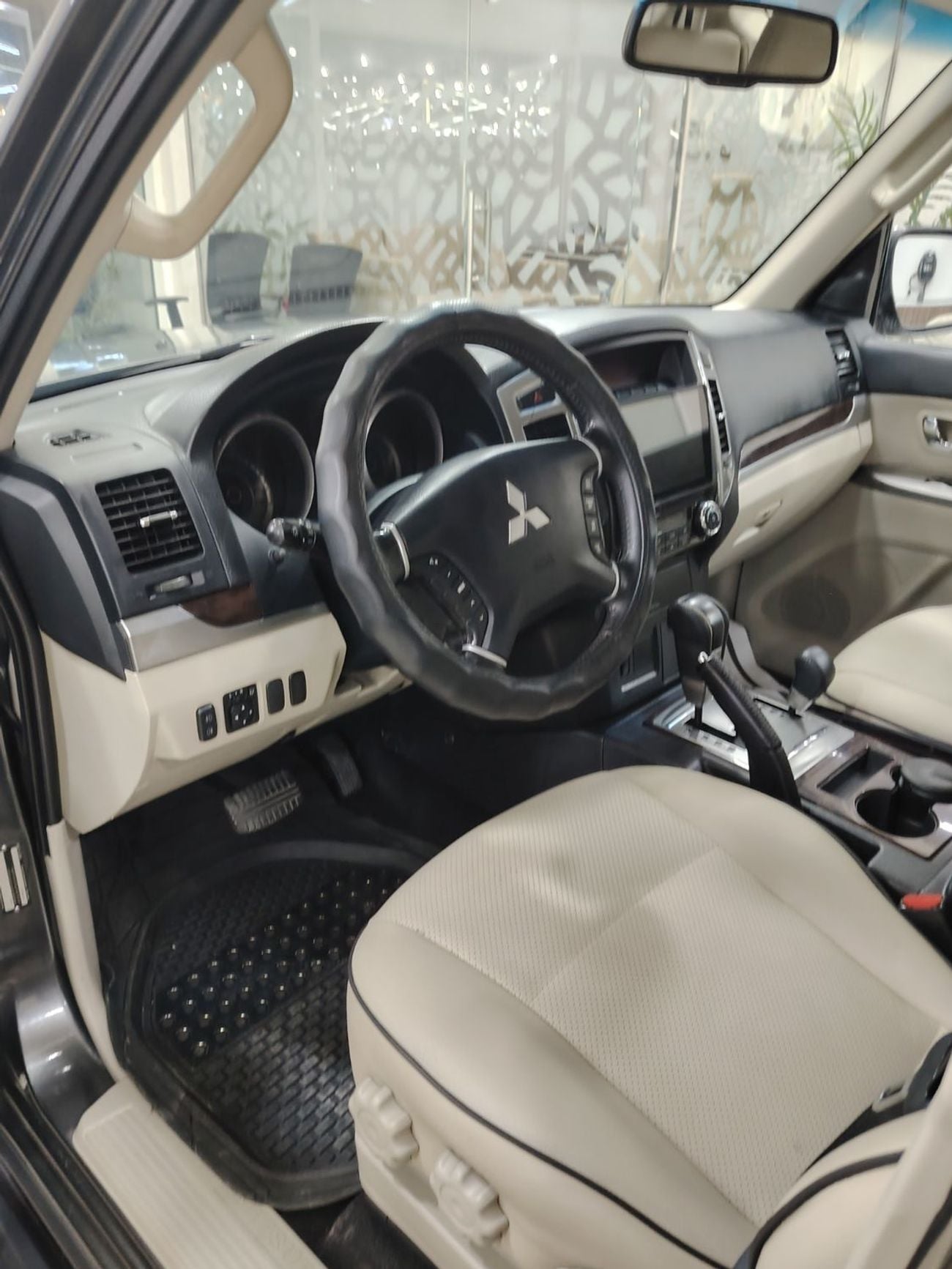 Mitsubishi Pajero GLS M/L DIAMOND
